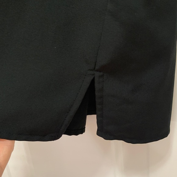 4/$10 Notations Size 3X Black Sleeveless Blouse - Picture 3 of 5